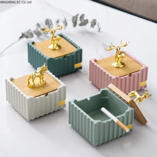 Simple Striped Ashtray Bamboo Cover Golden Elk Creative Home Living Room Storage Ornaments Luxury Home Decoration Accessories