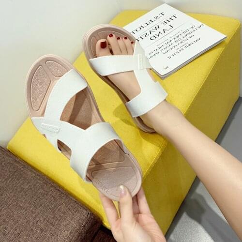 Slippers womens beach shoes fashion versatile womens go out flat slippers shoes for women fashion shoes summer slipper