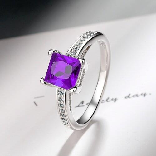 WANGAIYAO Shiny Zirconia Crystal Square Single Feminine Wedding Ring Fashion Engagement Ring