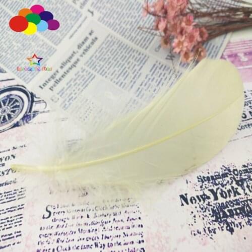 100 Pcs light yellow Goose Feathers Dyed 15-20 Cm/6-8 Inch Diy Stage Props Decor Headress Carnival Costume crafts