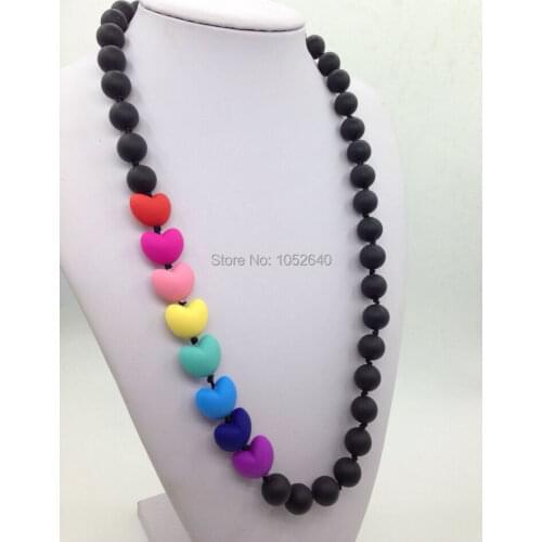 Food grade Silicone Teething Necklace with heart beads baby chew necklace Nursing necklace wholesale