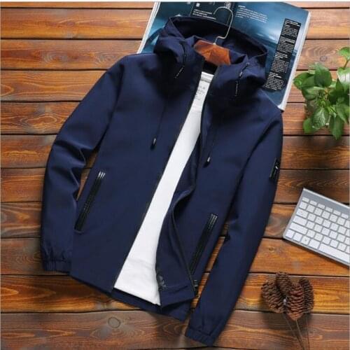 2021 New Mens Jacket Autumn Spring Streetwear Windbreaker Jackets Men Hooded Windproof Coats