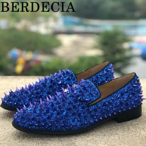 Berdecia Handmade Luxury Bling Spikes Casual Flat Shoes 2021 Classic Design Pointed Toe Slip-On Comfortable Loafers Big Size