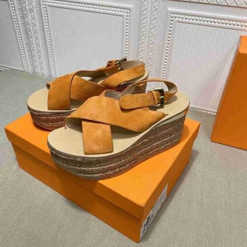 2021 Top Quality Genuine Leather Ladies Slippers Sandals Slippers Luxury Designer Shoes for Ladies Womens Shoes