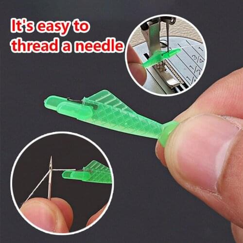 Household Mini Fish Needle Sewing Machine 3.1 Cm Pin Threader Device Home Stitching Small Gadget Set Hand Mending Insertion Tool