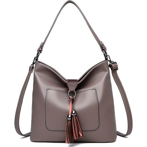 PU Leather Bucket Bags For Women 2021 Tassel Lady Handbags Designer Shoulder Bag Female Crossbody Bag Sac Femme Famous Brand Bag