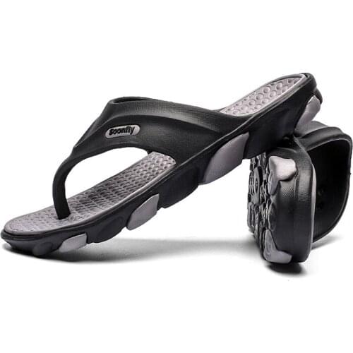 2021 Summer New Trend Street Style Mens Slippers Breathable Soft Basic Mixed Colors Flat Flip Flops with Platform for Outside