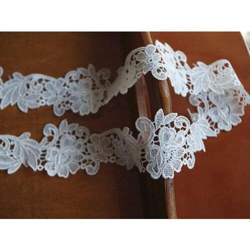 5 yards Off White Lace Trim, Retro Flowers Lace Trim, Bridal Trim Lace
