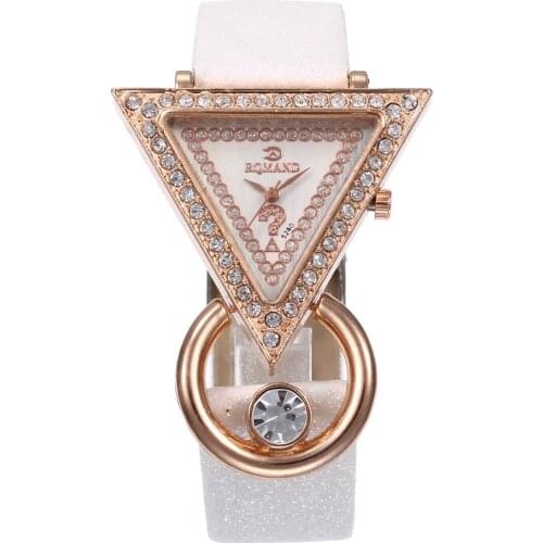 2020 New Fashion Triangle Watches Women Wristwatch Bling Diamond Leather Band Quartz Watches Casual Ladies Watches Reloj Mujer