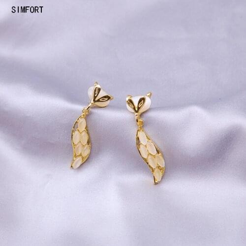 Womens 925Silver Pin Earring Cat Eye Fox Animal Zodiac Elegant Fashion Popular Simple Personality Alloy Decoration Jewelry Gift