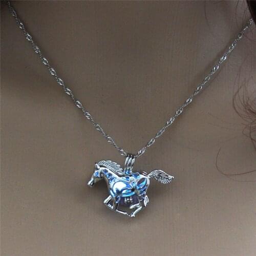 Hollow Lady Jewelry Fashion Luminous Horse Pendant Necklace Glow In Dark Chain Necklace 44cm+5cm/17in+2in 2Colors