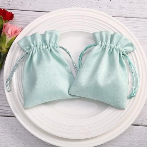 100 Jewelry Packaging Chic Velvet Drawstring Pouches Wedding Flannel Fungus Gift Bags can Personal Customized Logo