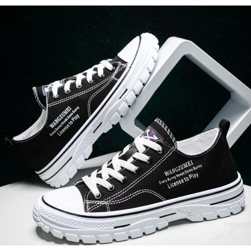 White Sneakers Men Casual Shoes Lace Up Men Canvas Shoes Comfortable Mens Vulcanize Shoes Designer Sneakers Tenis Feminino 2021