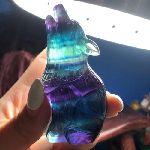 Natural Quartz Crystal Wolf Spirit Beast Wolves Figurine Fluorite Wolf Hand Carved Crystal Crafts Home Decoration