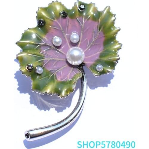 Fashion Jewelry Flower Rhinestone brooches Lotus Leaf Enameled Brooches for Women Coat Decoration Ladies Gifts Elegant Pearl Pin