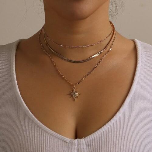 Multi-layer Fashion Geometric Satr Shape Necklace Pendant For Women Personality Creative Short Choker Snake Necklace Jewelry