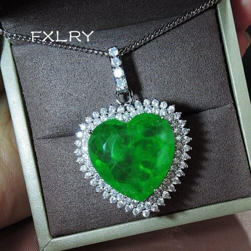 FXLRY Luxury Jewelry Cubic Zirconia Green CZ Large Pendant Necklace Love Heart-shaped Elegant Vintage Womens Necklace