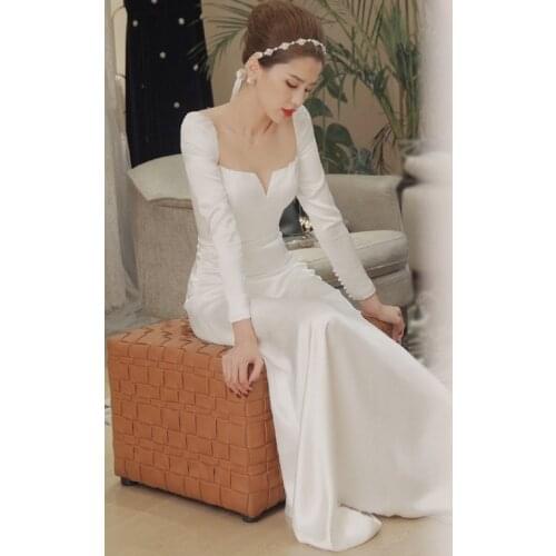New Design Korea Style Square Neck Long Sleeve Soft Satin Simple Plain Sheath Button Wedding Dress Bride Gown Vestidos De Novia