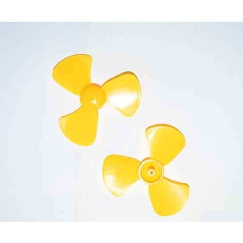 10/100pcs OD 60mm / 2mm hole propeller/plastic 3-blades leaf/ Toy part / DIY Accessories/Technology model parts PP6032AY