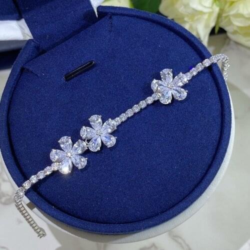 Fashion 100% 925 Sterling Silver Created Moissanite Gemstone Romantic Flower Shape Bangle Charm Wedding Bracelet Fine Jewelry