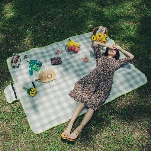 Multi-Size Camping Mat Outdoor Waterproof Plaid Picnic Beach Blanket Portable Foldable Oxford Ground Mat For Multiplayer