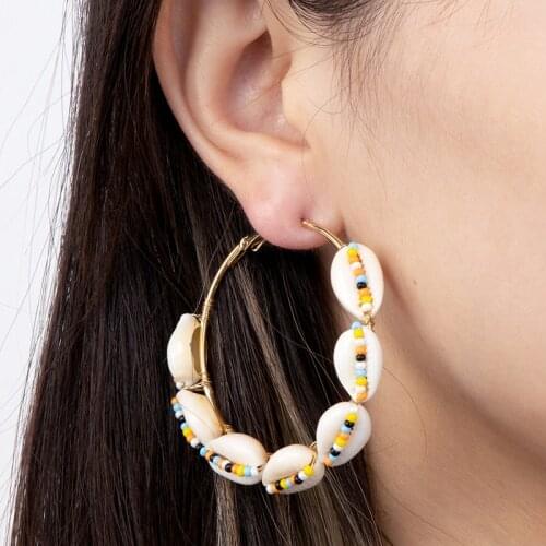 Jaeeyin 2021 New Arrivals Bohemia Ocean Conch Shell Gold Color Beads Hoop Statement Hand Made Earrings Jewelry Gift For Girls