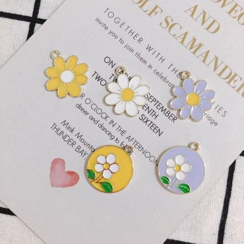 New Gold Tone Plated Alloy Enamel Spring Fower Charms Ornament Accessories Oil Drop DIY Earring Necklace Pendant 50pcs 23*20mm