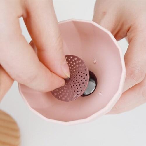 1PC Creative Silicone Folding Funnel Kitchen Household Mini Foldable Funnel Collapsible Portable Oil Dumper Kitchen Tools