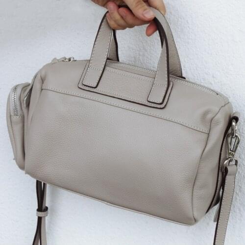 Female Bag 2021 Soft Genuine Leather Handbags Women Crossbody Bags Fashion Solid Boston Pillow Bag With Purse Capacity Hand Bag