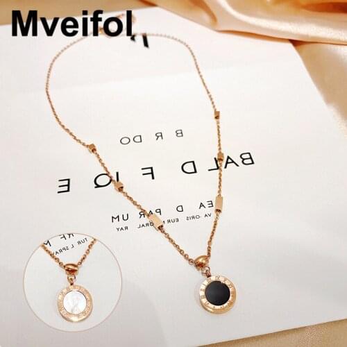 Fashion Stainless Steel Shell Necklace Geometric Roman Numeral Pendant Necklace for Women Stainless Steel Jewelry Tarnish Free