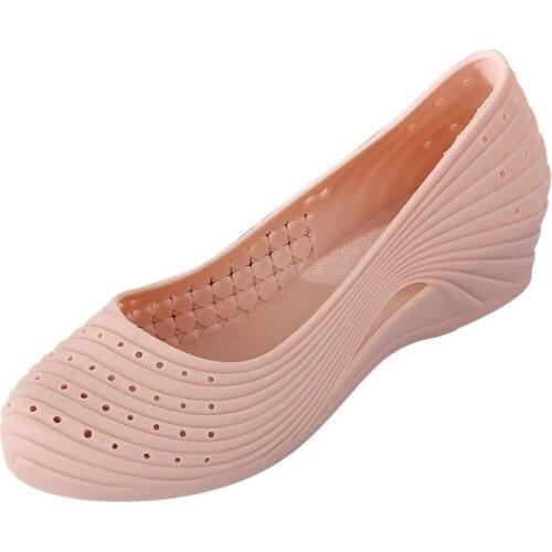 Plastic hollow breathable soft sole leisure outside wear lazy shallow mouth anti-slip wear Korean version wedge heel slippers