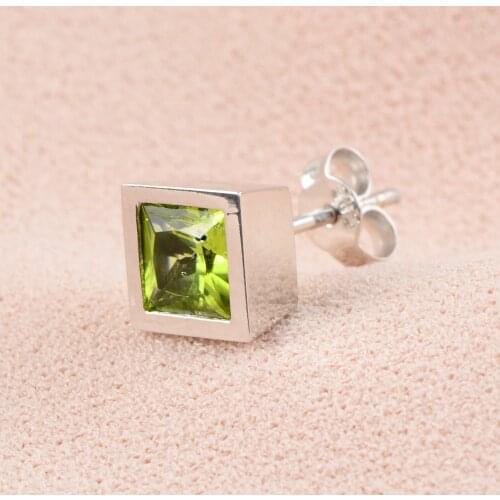 Peridot Stone 14K Gold Earring