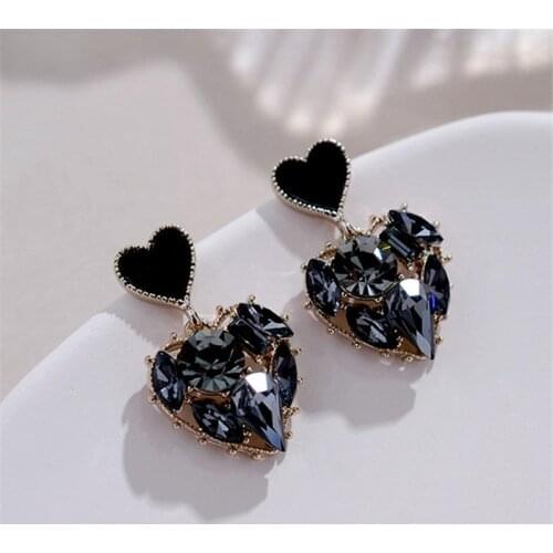 2021 New Arrival Trendy Grey Crystal Love Heart Dangle Earrings For Women Sweet Fashion Jewelry Fashion Oorbellen