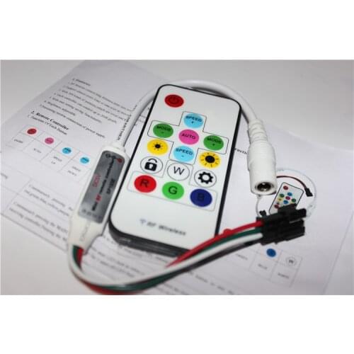 1 pcs SP103E DC5V/12v WS2801 WS2812B DC12V 2811 Mini Digital RGB LED Strip Controller 14Key RF Wireless Remote 2048Pixels LED