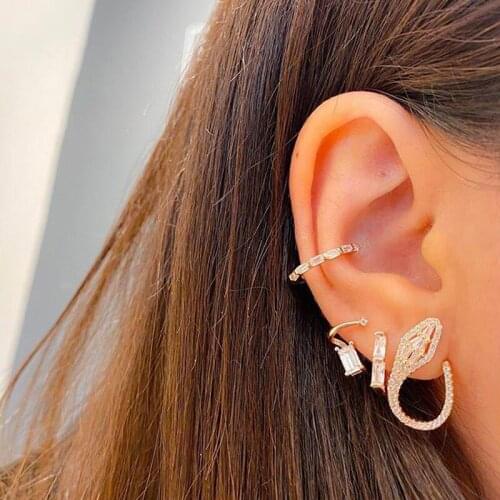 Baguette DeSign ClaSSic Snake Huggie Earring Silver Color Lovely Snake Cubic Zirconia Stud EarringS for Woman Jewelry