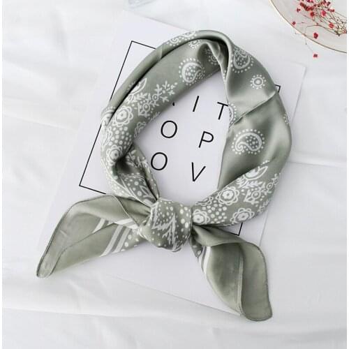 Paisley Printed Hijab Scarf Women Silk Satin Bandana Head Scarfs Female Square Headband Small Shawls Cute Scarves Accessories