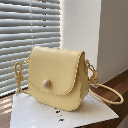 Summer new fashion advanced sense popular messenger bag summer simple one shoulder small square bag fashionable purses
