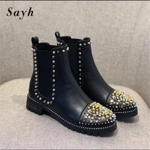 2020 Fashion Platform Women Boots Black Leather Chunky Heel Ankle Boots Rivet Studded Punk Round Toe Winter Martin Shoes