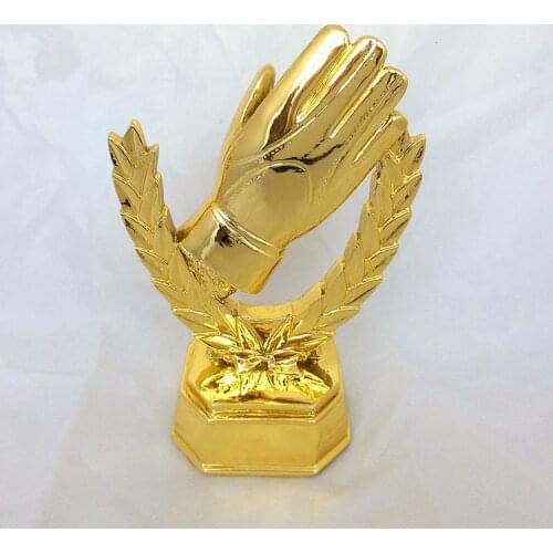 THE NEW FOOTBALL GOALKEEPER GOLDEN GLOVE AWARD TO HIS WORLD CUP TROPHY RESIN KINMEN WILL AWARD FOR THE WORLD CUP FANS SOUVENIRS