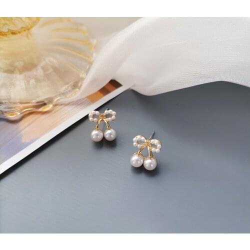 Mihan S925 needle Simulateld Pearls Earrings Fashion Jewelry Sweet Korean Temperament Bow Stud Earrings For Girl Lady Gifts