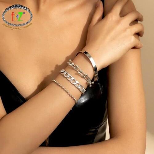 F.J4Z Fashion Punk Bracelets Set 4 Layers Cuban Chain U Shape Linked Bangles Trend Womens Party Jewelry Gifts armbanden