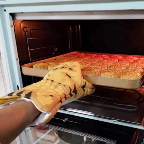 1Pc Cat Paw Non-slip Anti-scalding Kitchen Microwave Glove Baking Oven Mitten Position welding oven kitchen gloves gant cuisine