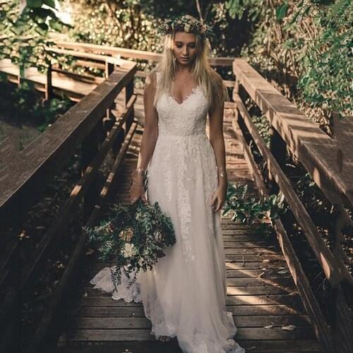 New Arrival Boho Wedding Dresses A Line V Neck Lace Appliques Bridal Gowns Bohemian Sleeveless Open Back Wedding Dress
