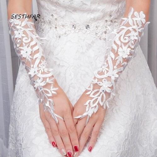 New White With Finger Long Lace Diamonds Bridal Gloves Bride Gloves Wedding Accessoire Wedding Gloves ST034