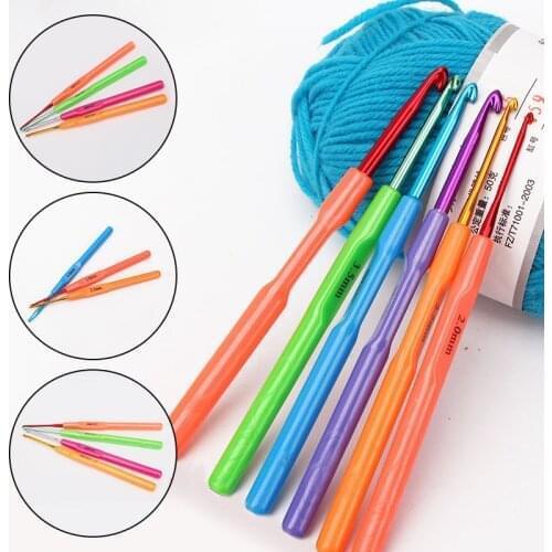 1pcs Metal Handle Sweater Knitting DIY Crafts Metal Handle Crochet Hook Knitting Needles Set Crocheting Needle Tool Aluminum