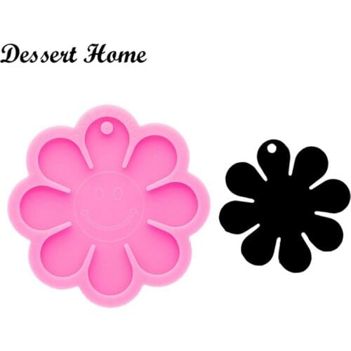 DY0401 Shiny Sun flower Mold , Chrysanthemum Silicone Mould for Epoxy Resin, Keychain Molds DIY Resin jewellery making