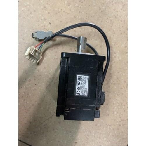 SGMJV-08ADE6S servo motor , used in good condition . 80% appearance new , good working , free shipping