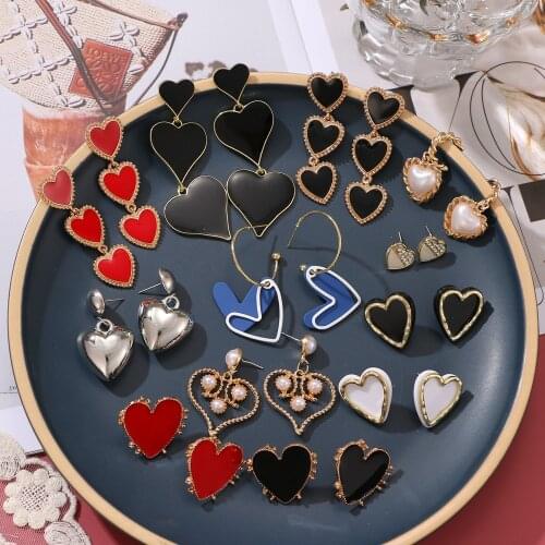 Big Black Color Long Heart Shape Drop Dangle Earrings for Women Gothic Korean Vintage Metal Earrings Party Birthday Gifts