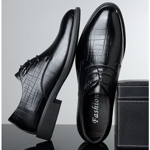 Fashion Slip On Men Dress Oxfords Men Flat Spring and Autumn All-match Formal Men Slip on Oxford for Business Footwear Business
