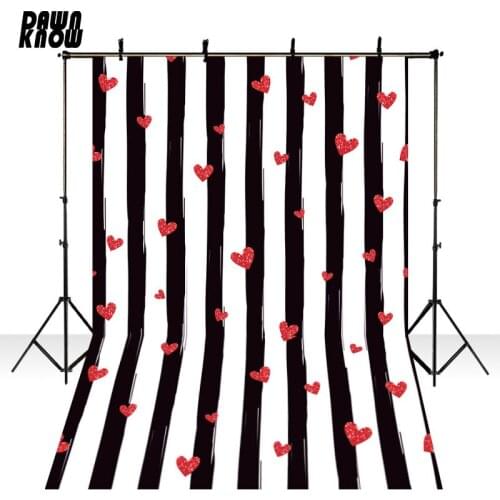 DAWNKNOW Valentine’s Day Photography Background Red Heart Photocall Wedding Lover Photo Shoot Photographic Backdrops lv121